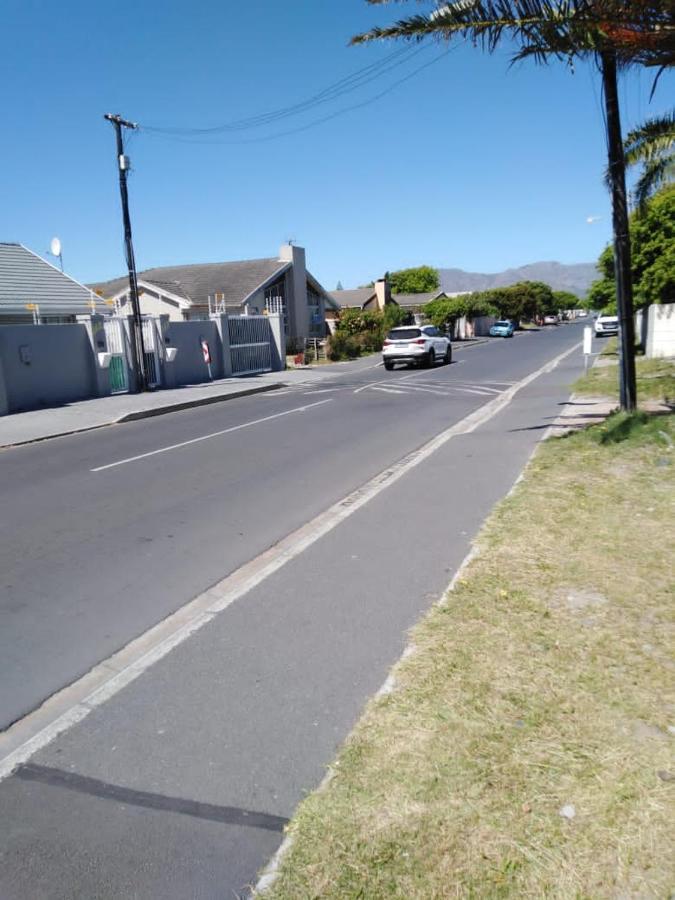 Bolingo Guest Palace Cape Town Exterior photo